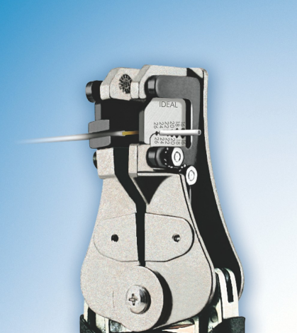 StripmasterLiteCustomBladeApplicationShot.jpg